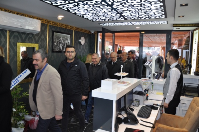 Beyaz Otel Açılış