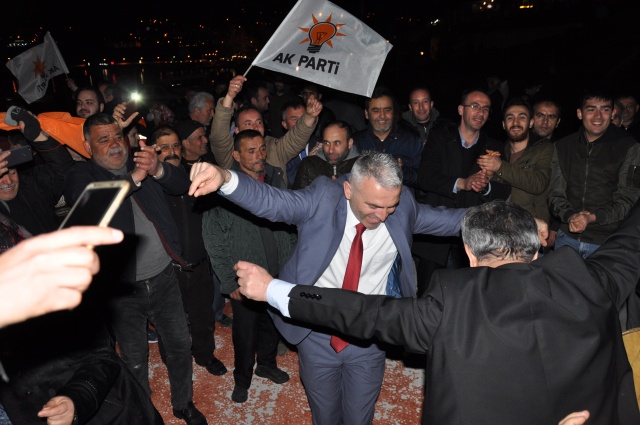 GERZE BELEDİYE BAŞKANI CEVAT ŞENSOY