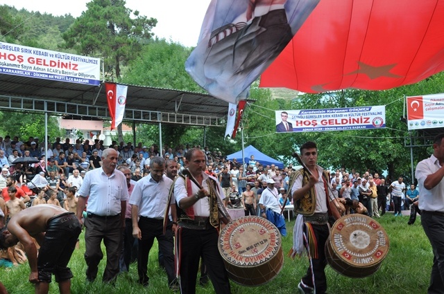 Dikmen 54. Yağlı Güreş ve  sırık kebabı festivali