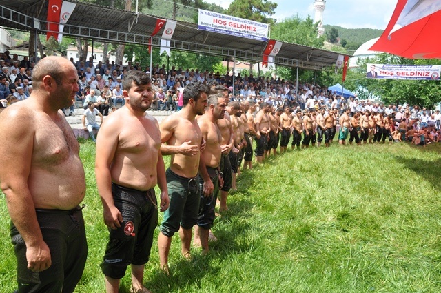 Dikmen 54. Yağlı Güreş ve  sırık kebabı festivali
