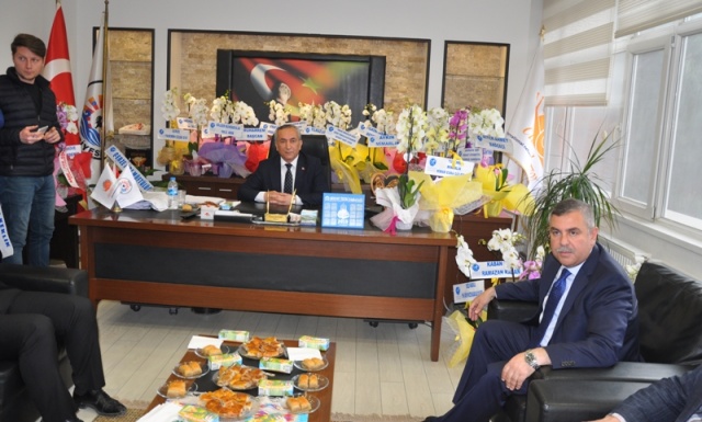 Nazım Maviş Tebrik Ziyareti Gerze Belediyesi