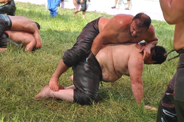 Dikmen 54. Yağlı Güreş ve  sırık kebabı festivali