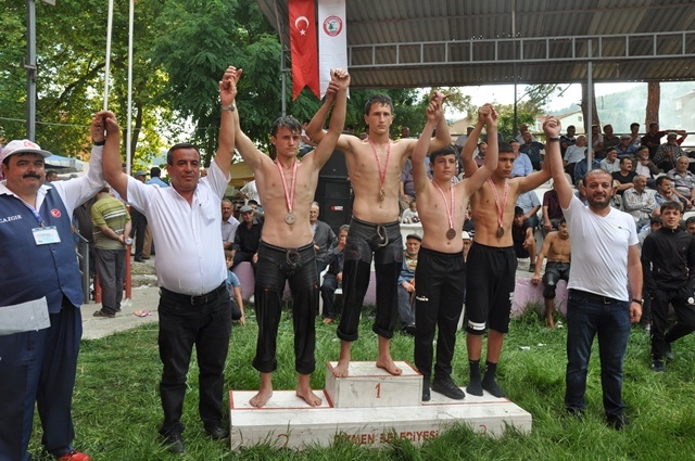 Dikmen 54. Yağlı Güreş ve  sırık kebabı festivali