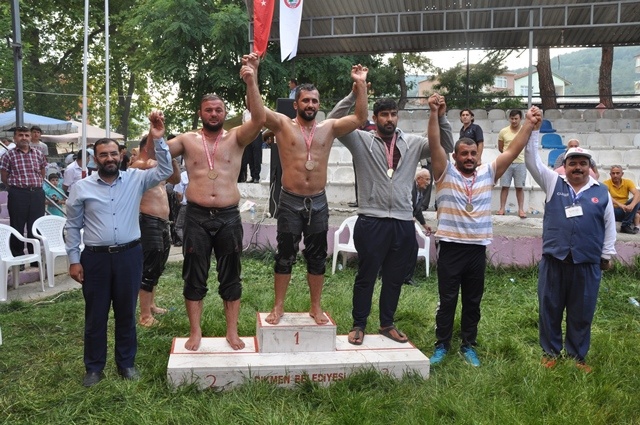 Dikmen 54. Yağlı Güreş ve  sırık kebabı festivali