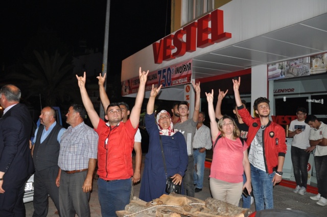 24 Haziran Seçimi Ak Parti MHP Kutlama
