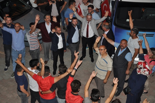 24 Haziran Seçimi Ak Parti MHP Kutlama