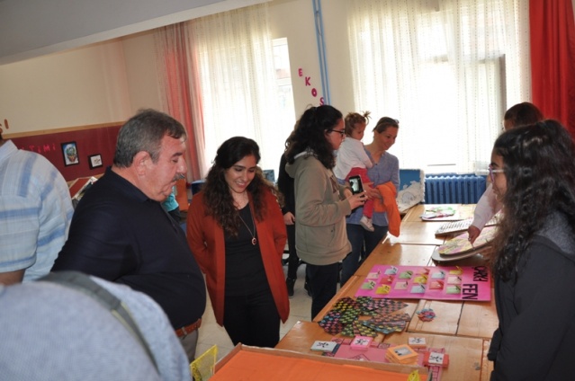 Atatürk Ortaokulu Tübitak Bilim Fuarı