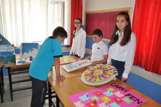 Atatürk Ortaokulu Tübitak Bilim Fuarı