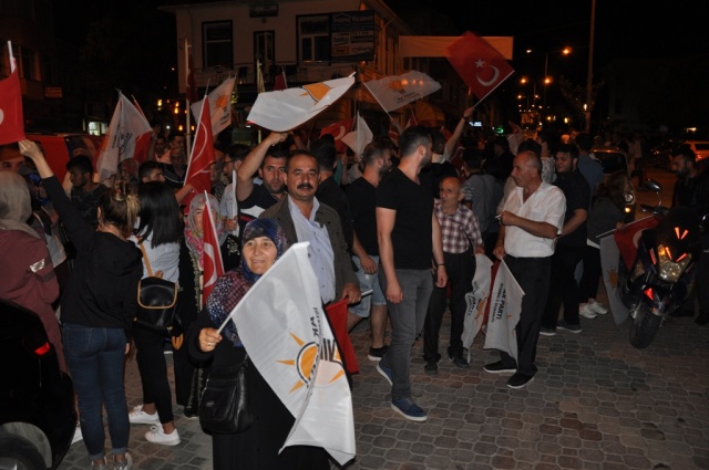 24 Haziran Seçimi Ak Parti MHP Kutlama