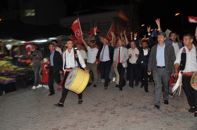 24 Haziran Seçimi Ak Parti MHP Kutlama