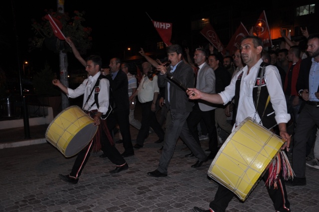 24 Haziran Seçimi Ak Parti MHP Kutlama