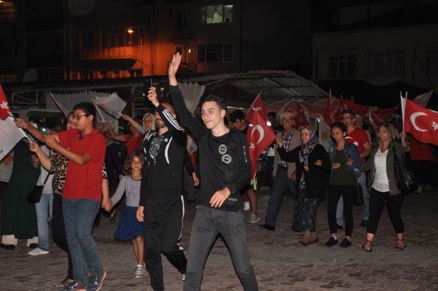 24 Haziran Seçimi Ak Parti MHP Kutlama