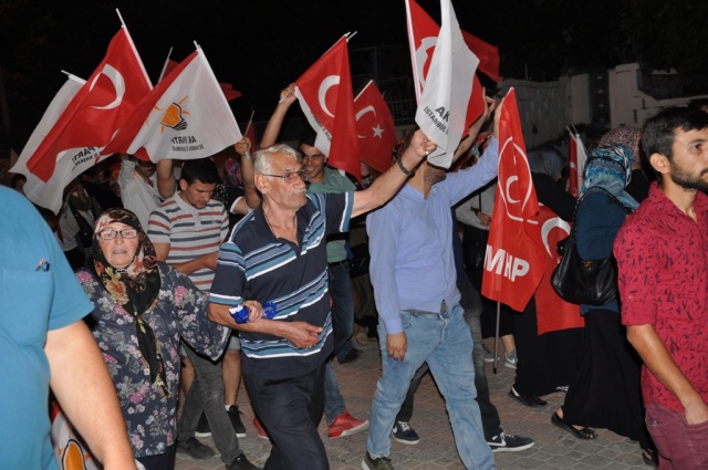 24 Haziran Seçimi Ak Parti MHP Kutlama