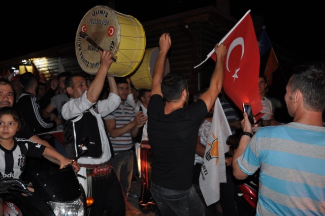 24 Haziran Seçimi Ak Parti MHP Kutlama