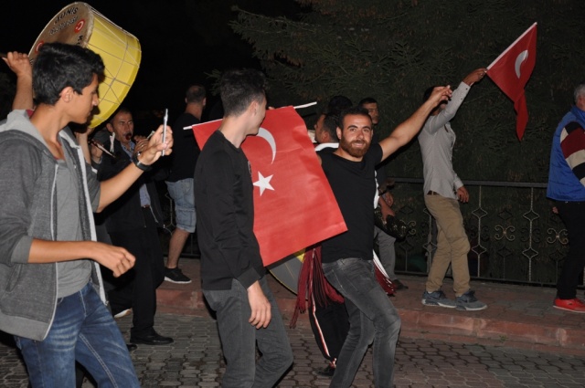 24 Haziran Seçimi Ak Parti MHP Kutlama