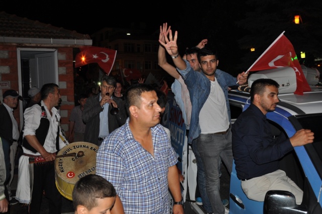 24 Haziran Seçimi Ak Parti MHP Kutlama