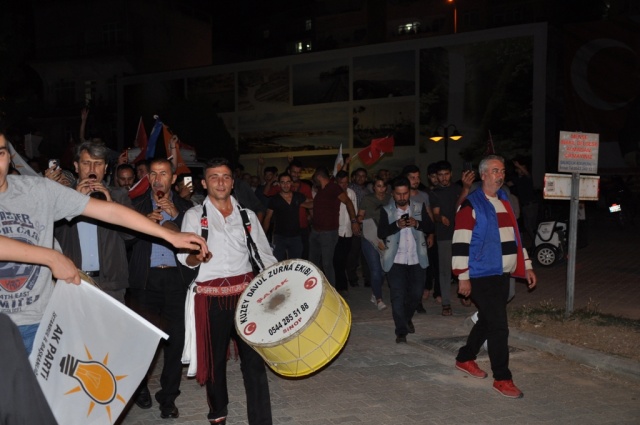 24 Haziran Seçimi Ak Parti MHP Kutlama