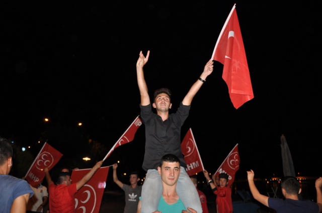 24 Haziran Seçimi Ak Parti MHP Kutlama
