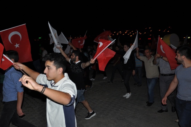 24 Haziran Seçimi Ak Parti MHP Kutlama