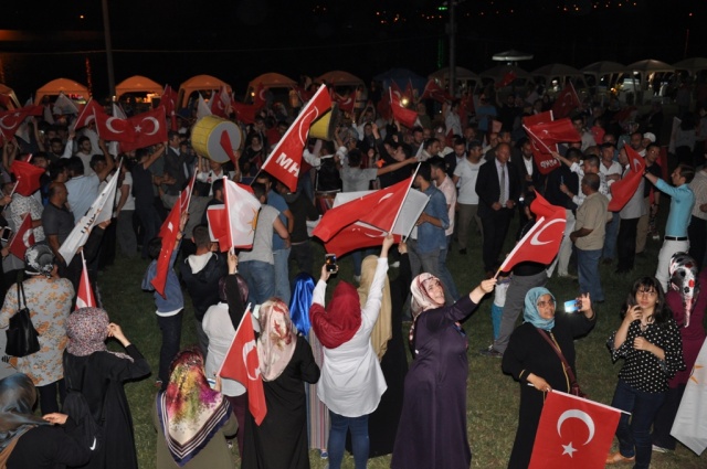 24 Haziran Seçimi Ak Parti MHP Kutlama