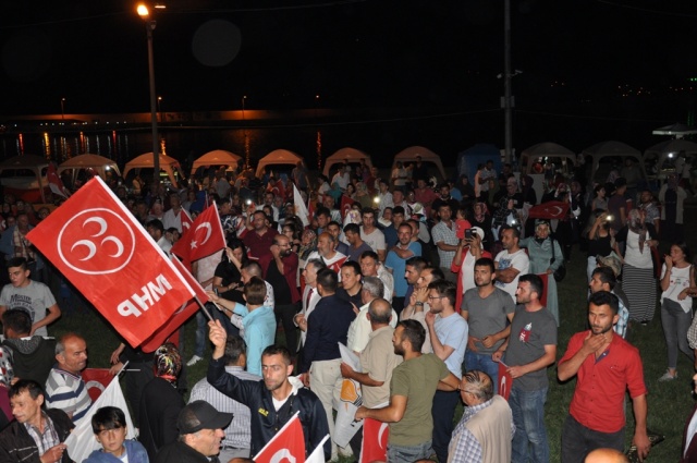 24 Haziran Seçimi Ak Parti MHP Kutlama