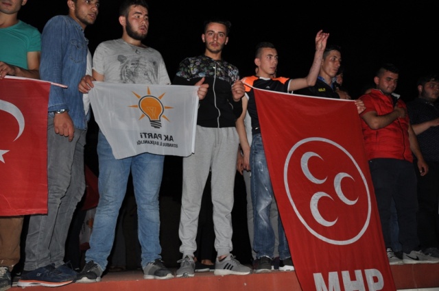 24 Haziran Seçimi Ak Parti MHP Kutlama