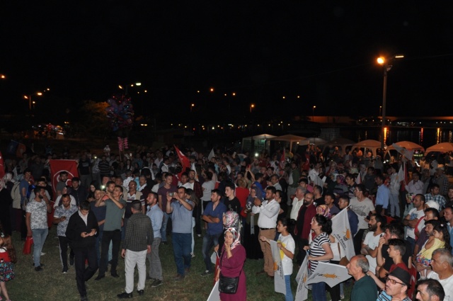 24 Haziran Seçimi Ak Parti MHP Kutlama