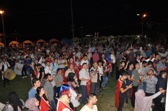 24 Haziran Seçimi Ak Parti MHP Kutlama