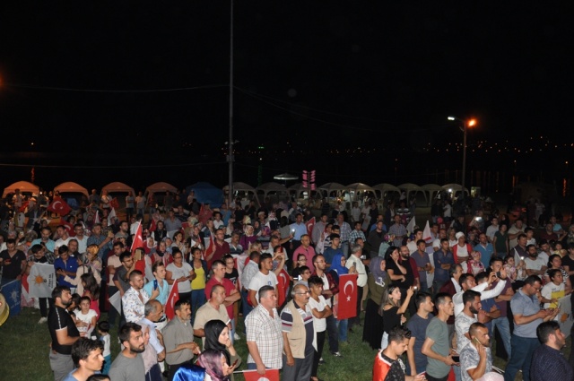 24 Haziran Seçimi Ak Parti MHP Kutlama