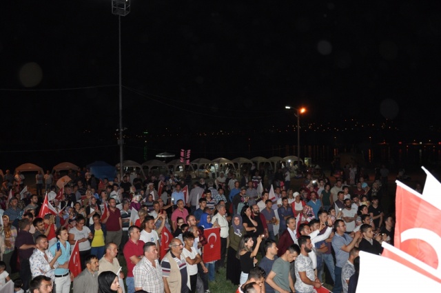 24 Haziran Seçimi Ak Parti MHP Kutlama