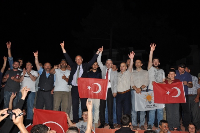 24 Haziran Seçimi Ak Parti MHP Kutlama