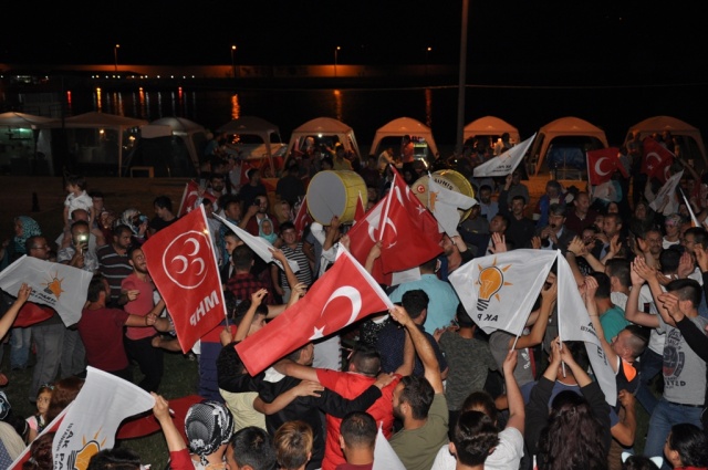 24 Haziran Seçimi Ak Parti MHP Kutlama