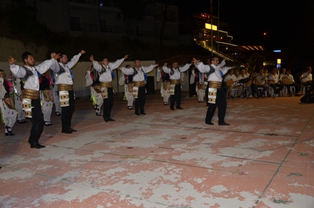 Gerze Belediyesi THM ve Türk Halk Oyunları Gösterisi