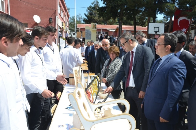 Gerze_Mesleki ve Teknik Anadolu Lisesi Tübitak Fuarı