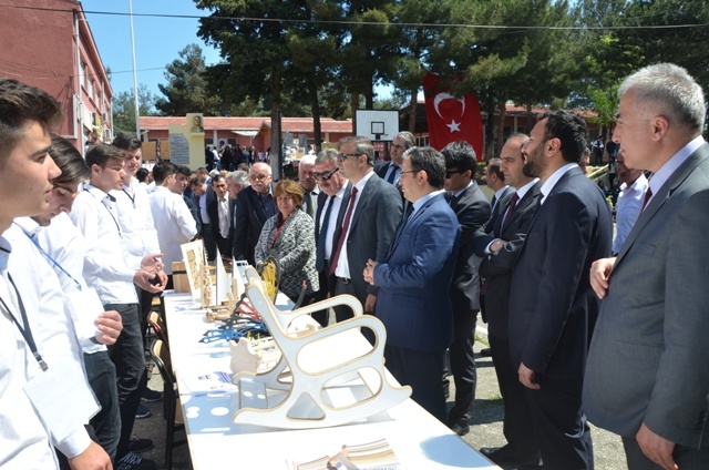 Gerze_Mesleki ve Teknik Anadolu Lisesi Tübitak Fuarı