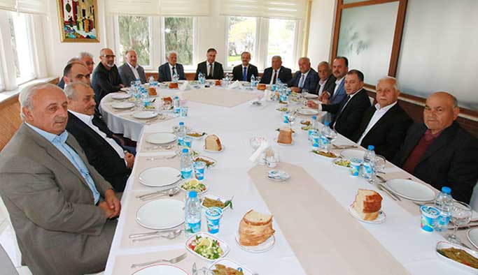 İl Genel Meclis Üyeleriyle Veda Yemeğinde Buluştu