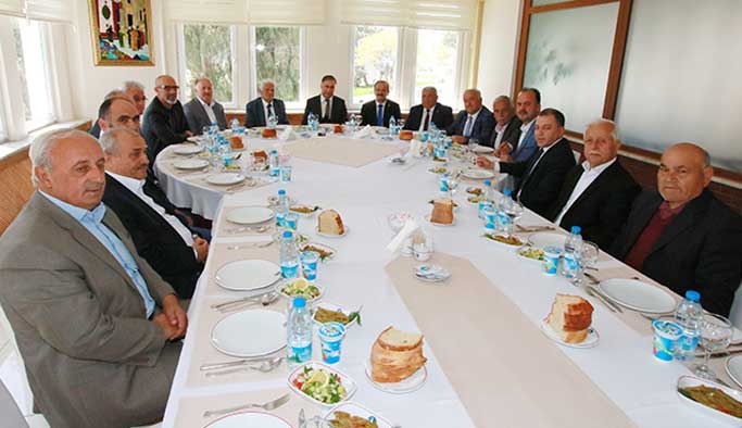İl Genel Meclis Üyeleriyle Veda Yemeğinde Buluştu