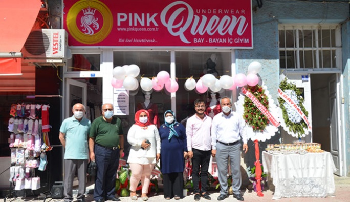 Pink Queen Açılışını Yaptı
