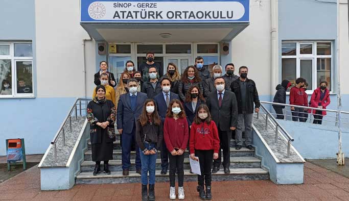 Kaymakam Dundar’ dan Atatürk Okuluna Ziyaret